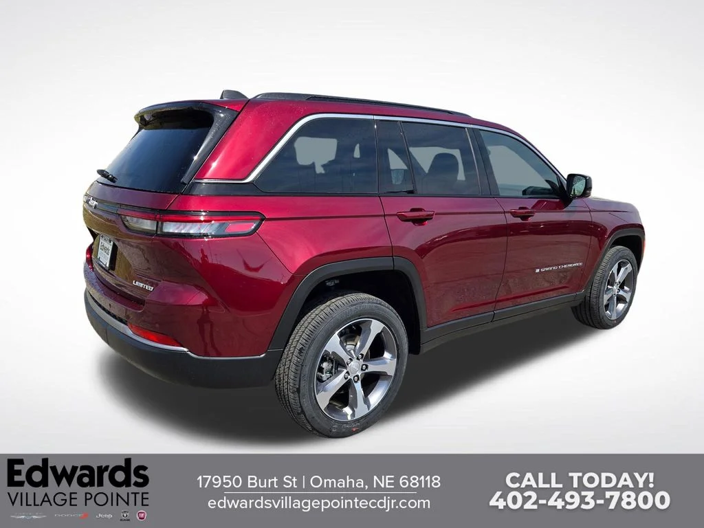 New 2026 Velvet Red Pearl-Coat Exterior Paint Jeep Limited image 3