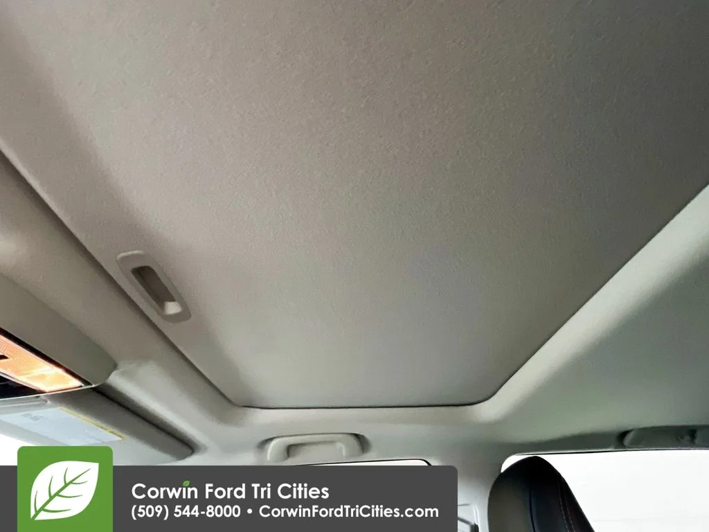Used 2024 White Toyota SR5 Premium image 25