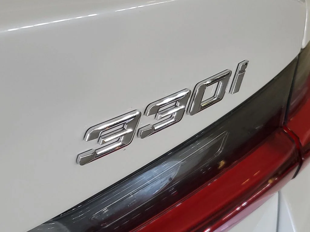 New 2026 White BMW 330i image 6