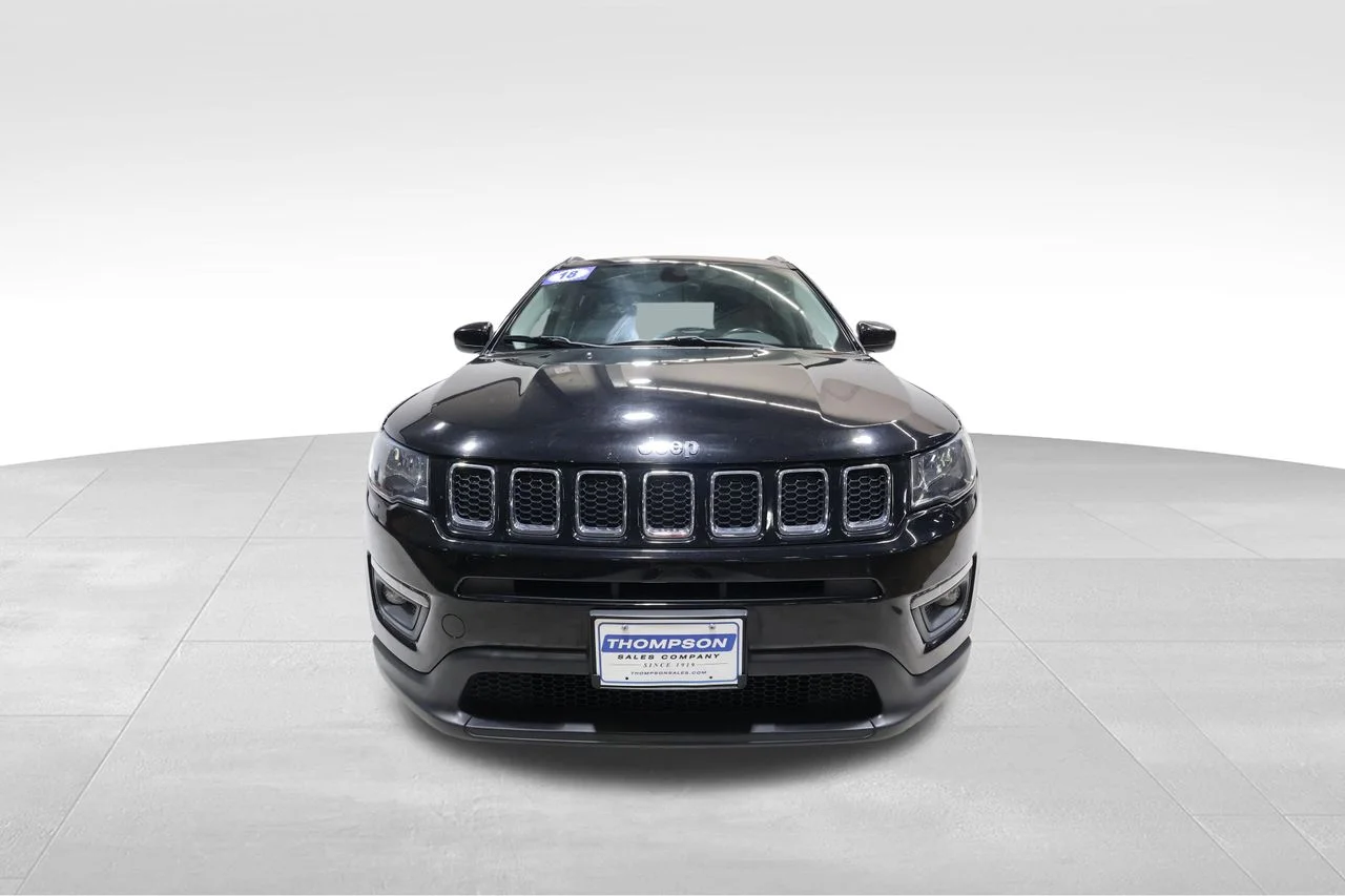 Used 2018 Black Jeep Latitude image 5