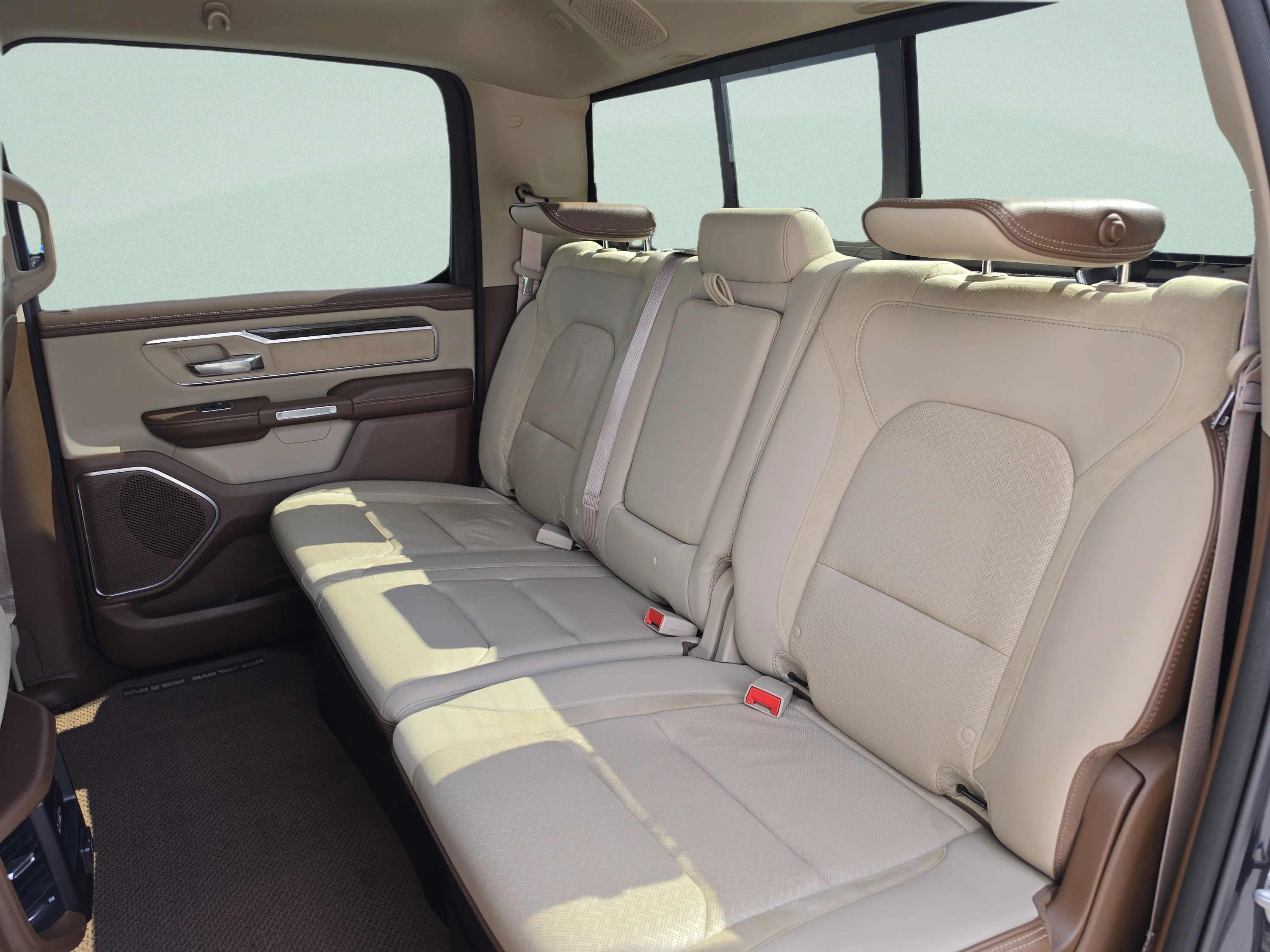 Used 2019 Maximum Steel Metallic Clearcoat Ram Laramie image 23
