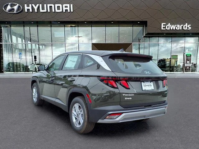 New 2026 Green Hyundai SE image 4