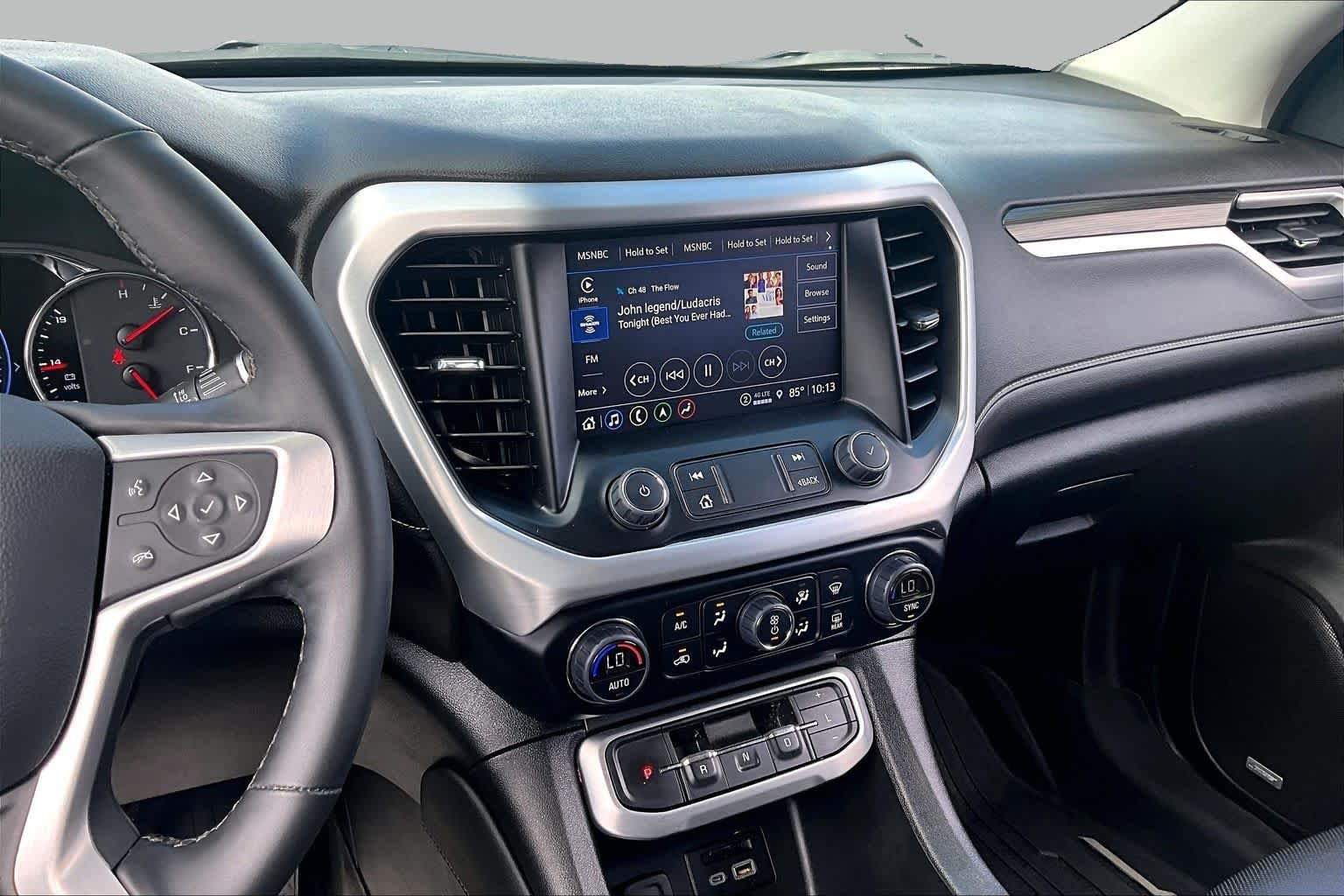 Pre-Owned 2023 GMC Acadia SLT