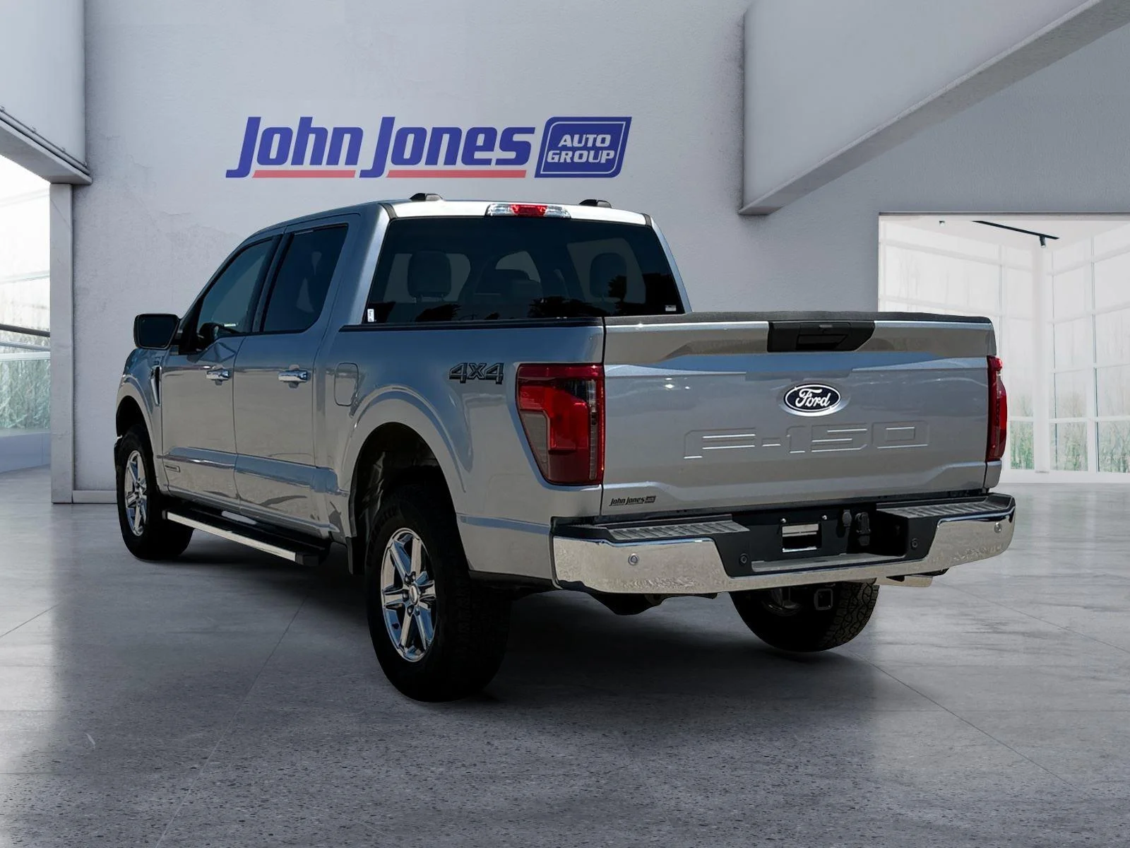 Used 2025 Gray Ford XLT image 3