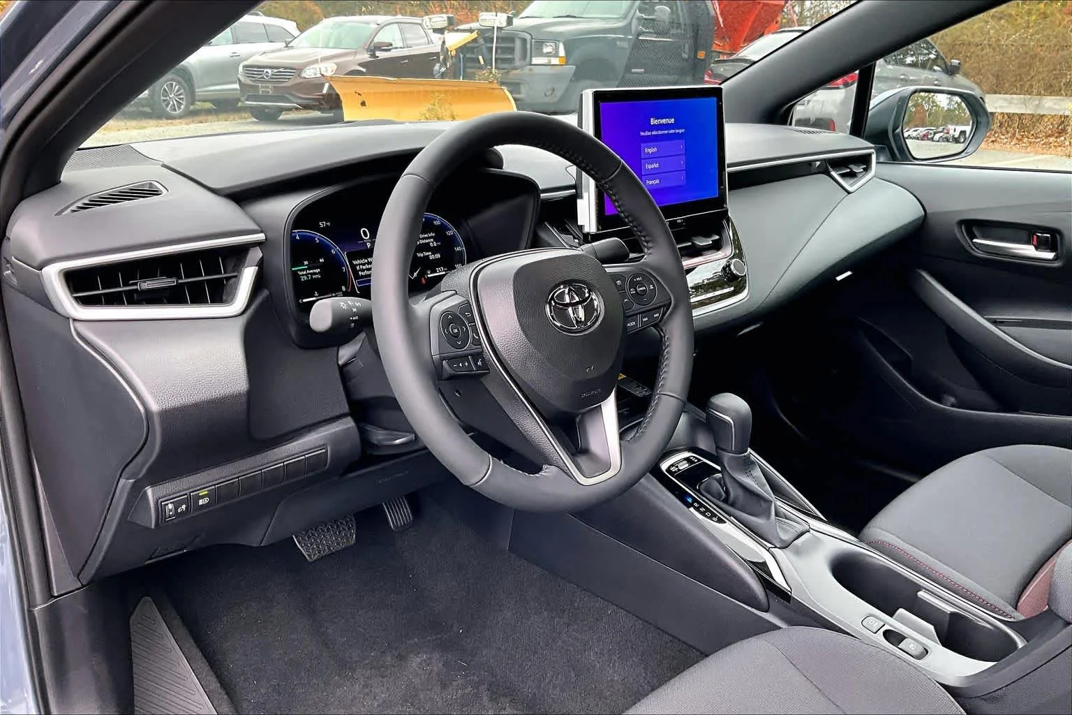2026 Toyota Corolla SE - Photo 8