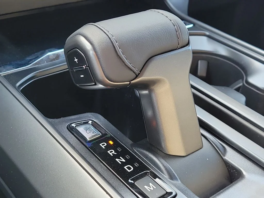 New 2026 Avalanche Ford Lariat® image 25