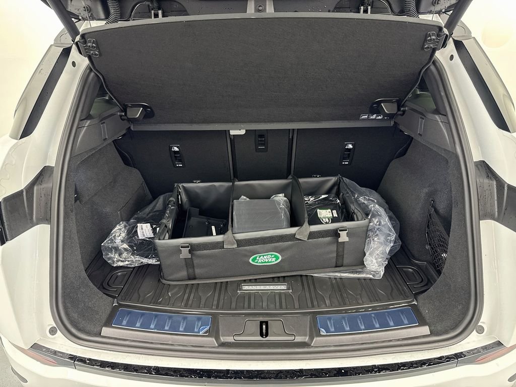 New 2026 Fuji White Land Rover Core S image 27