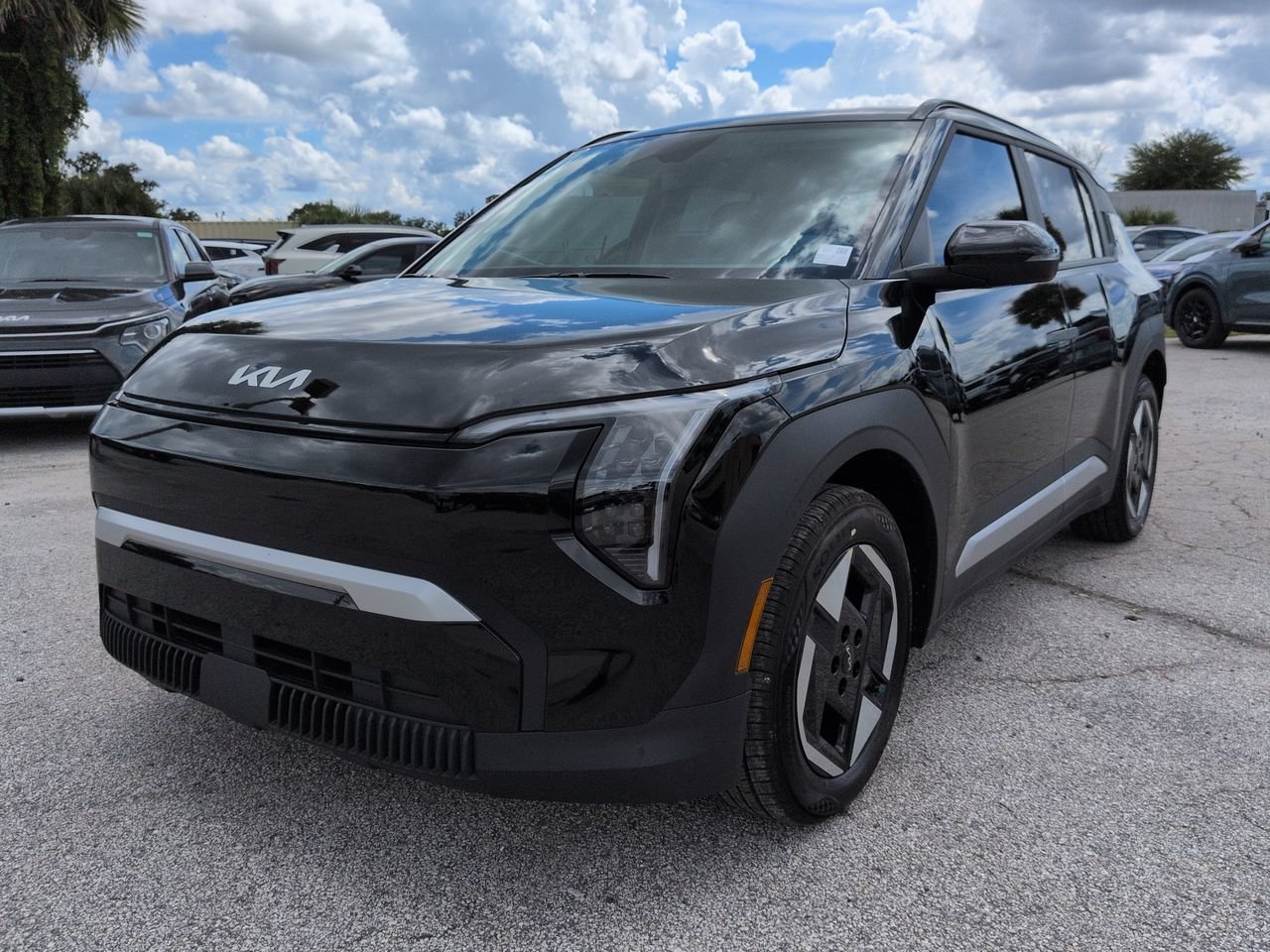 New 2027 Aurora Black Pearl Kia Wind image 8