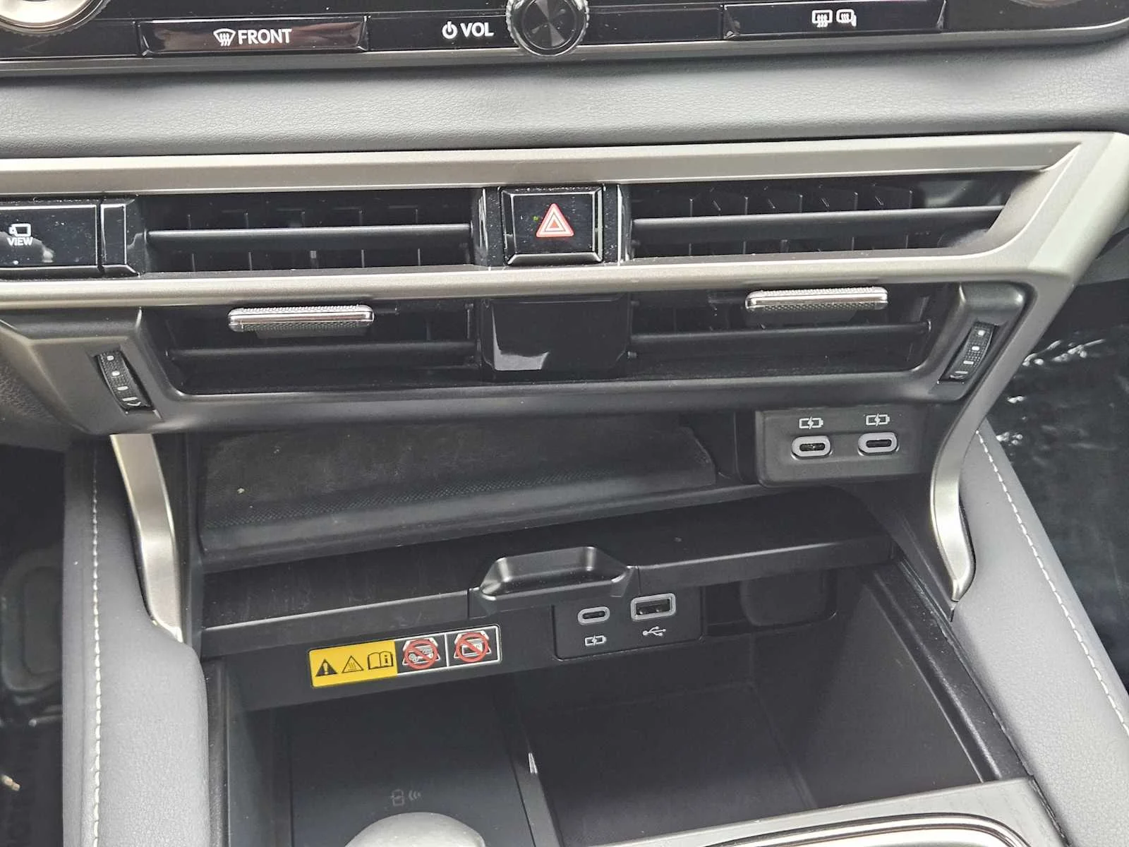 Used 2025 Iridium Lexus Premium image 13
