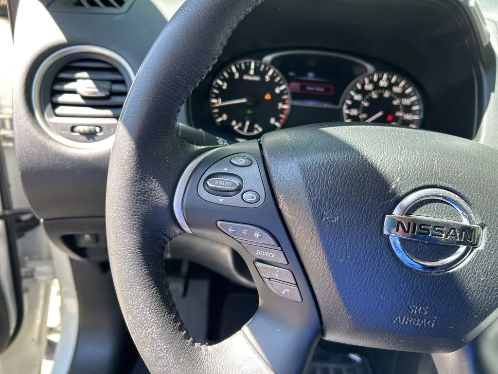 Used 2017 White Nissan SV image 23