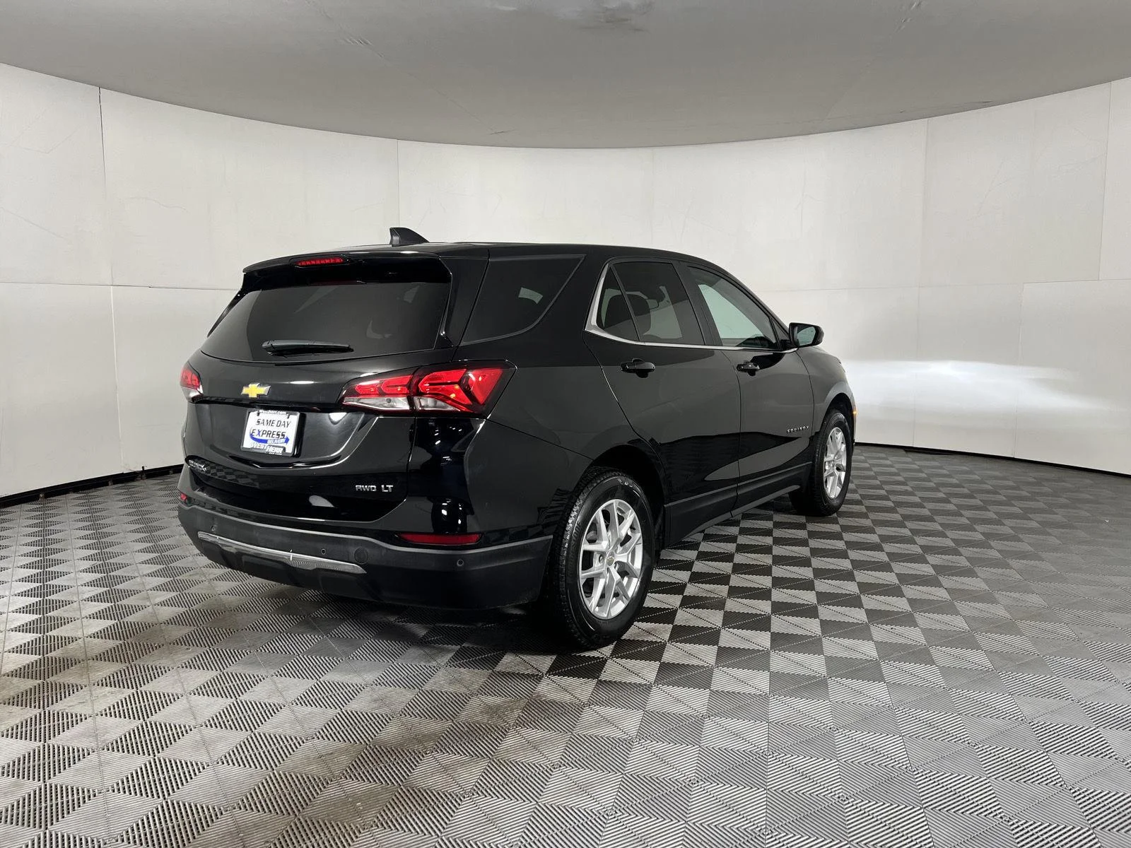 Used 2024 Mosaic Black Metallic Chevrolet LT image 9