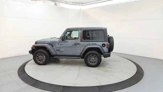 Used 2025 Gray Jeep Sport S image 5
