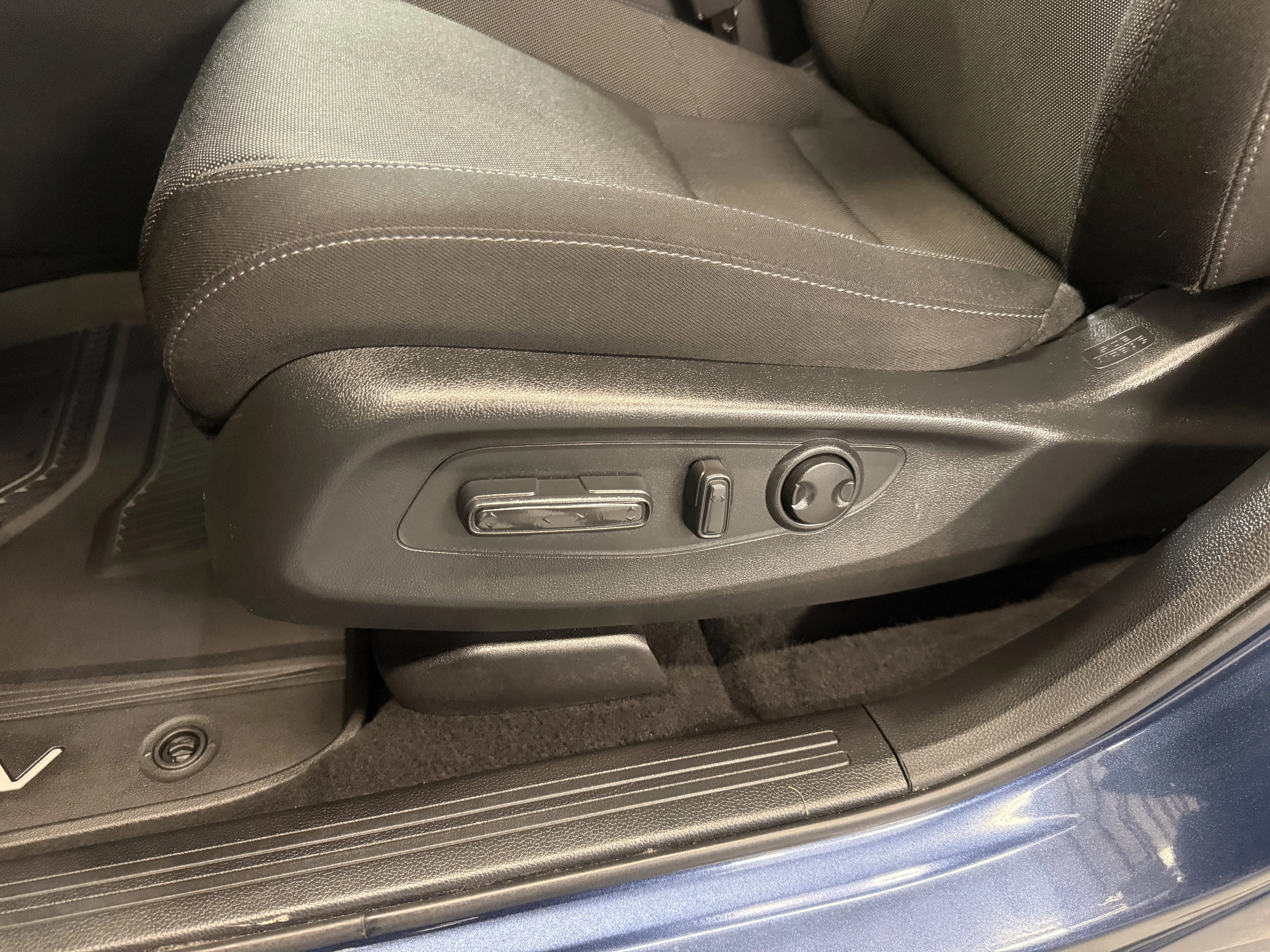 Certified Used 2023 Still Night Pearl Honda EX image 13
