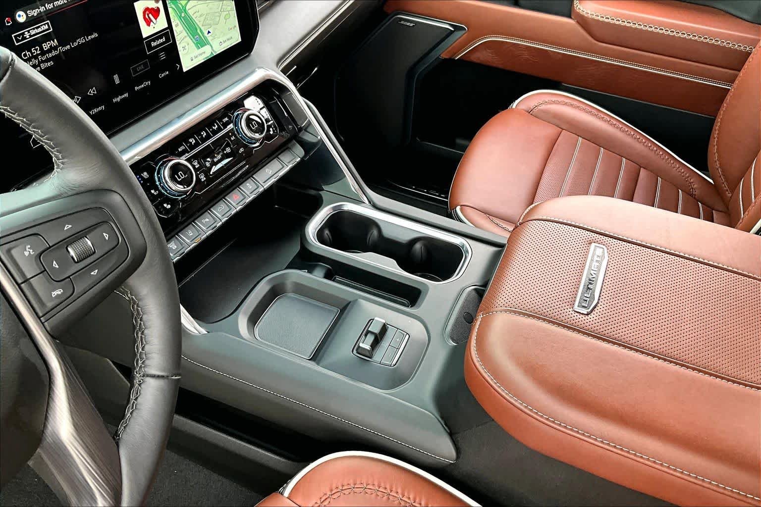 Used 2026 Glacier White Tricoat GMC Denali Ultimate image 16