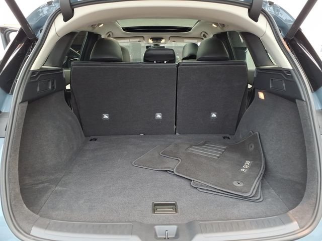 Used 2025 Gray INFINITI LUXE image 25