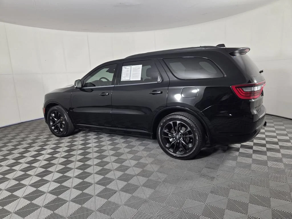 Used 2023 DB Black Clearcoat Dodge R/T Plus image 6