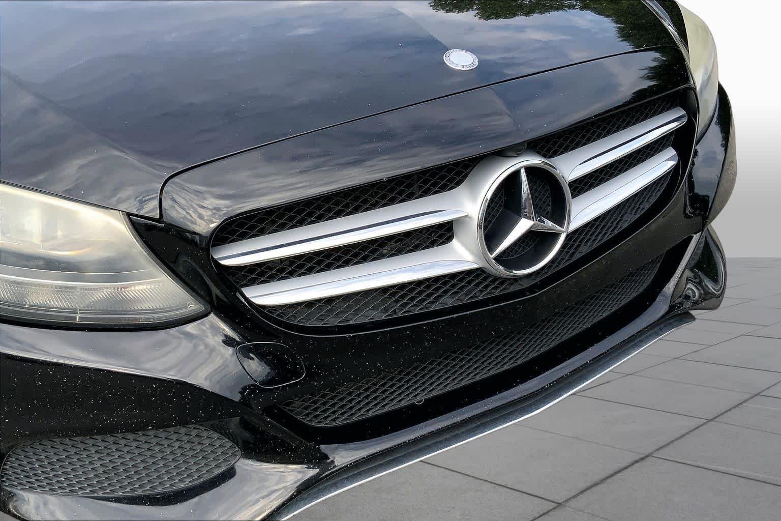 Used 2017  Mercedes-Benz C 300 image 26
