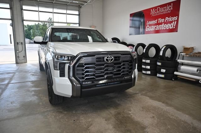 New 2026 Wind Chill Pearl <sup>1</sup> Toyota  Platinum image 3