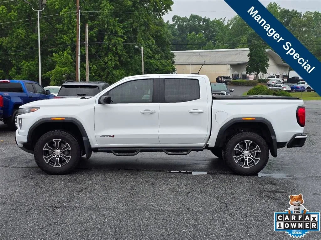 Used 2024 Summit White GMC AT4 image 23
