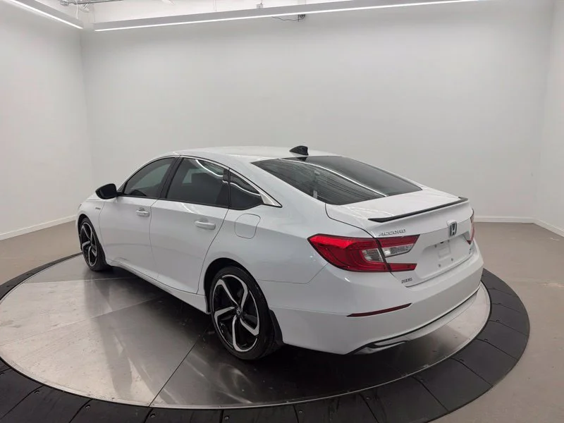 Used 2022  Honda Sport image 5