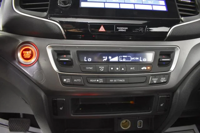 Used 2020 Gray Honda EX-L image 17