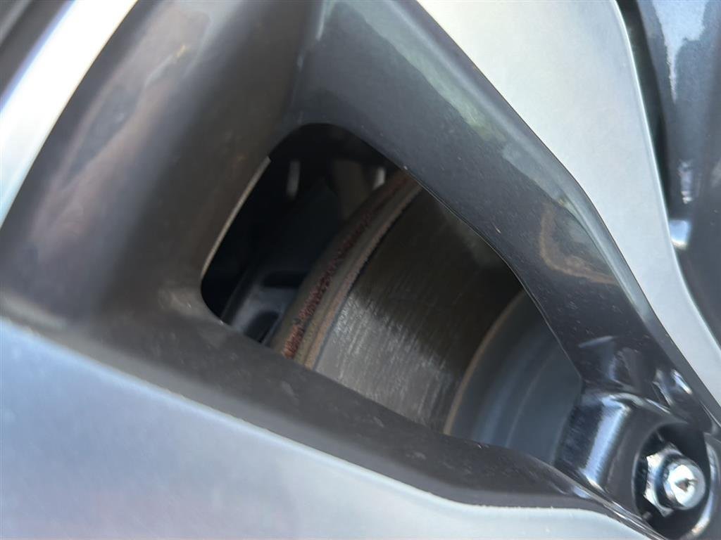 Used 2024 Magnetite Gray Metallic Subaru Limited image 11