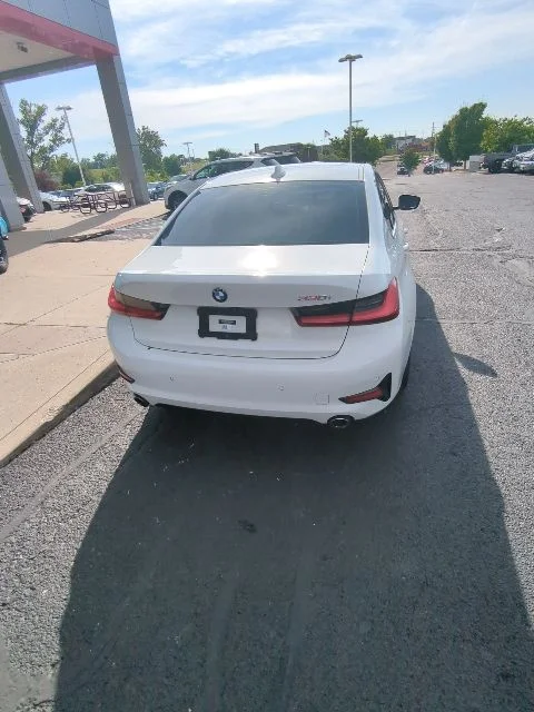 Used 2021 White BMW 330i image 12