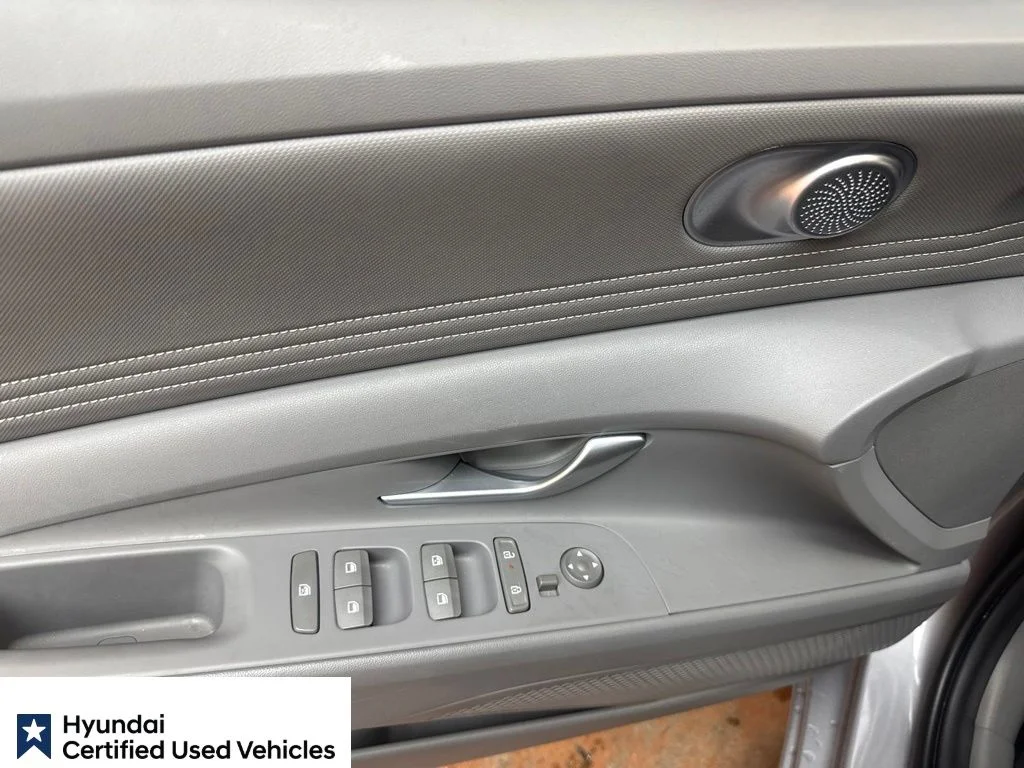 Certified Used 2025 Fluid Metal Hyundai SEL Convenience image 26