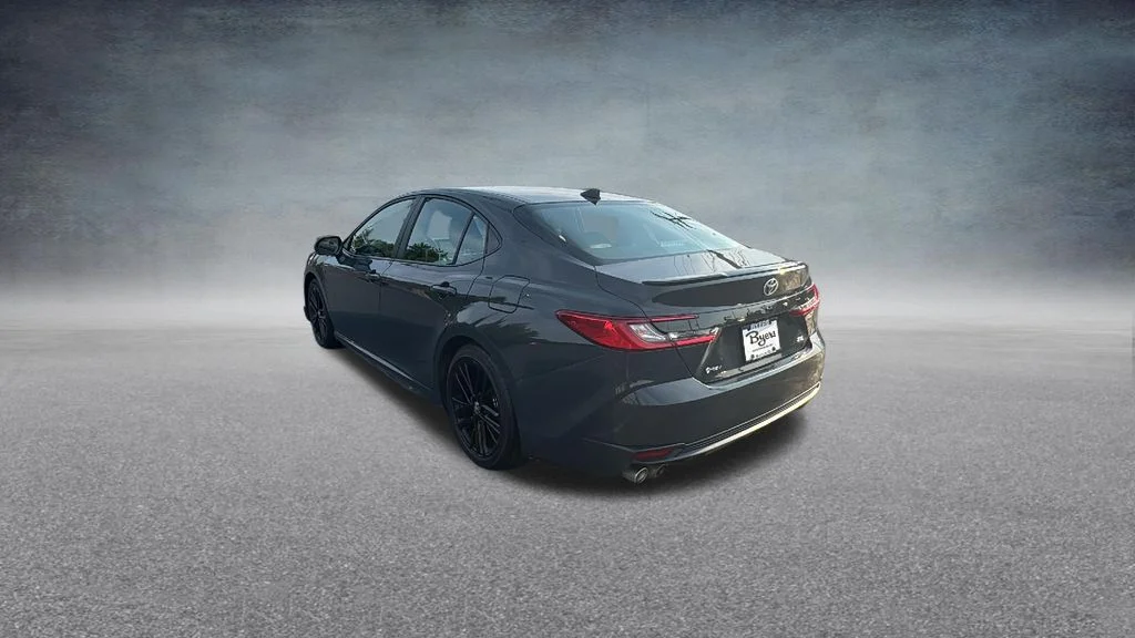 Used 2025  Toyota SE image 26