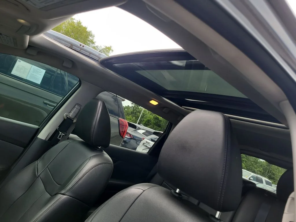 Certified Used 2016 Gray Nissan SL image 19