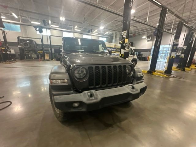Used 2020 Gray Jeep Sport image 5