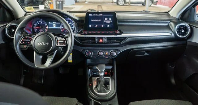 Used 2024 Red Kia LXS image 15