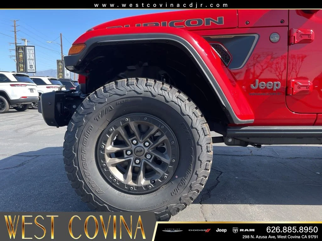 New 2024 Firecracker Red Clear-Coat Exterior Paint Jeep Rubicon 392 image 9