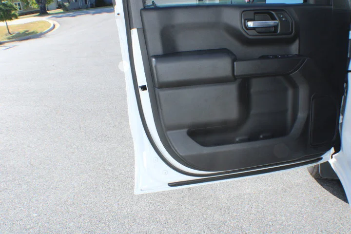 Used 2023 Summit White Chevrolet Custom image 6