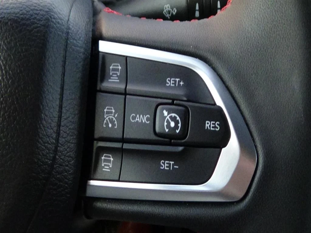 Used 2024 Baltic Gray Metallic Clear Coat (pas) Jeep Trailhawk image 23
