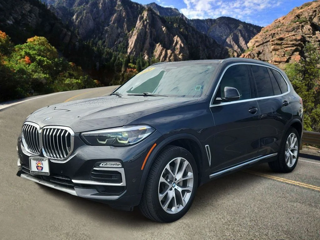 Used 2021 Gray BMW xDrive40i image 5