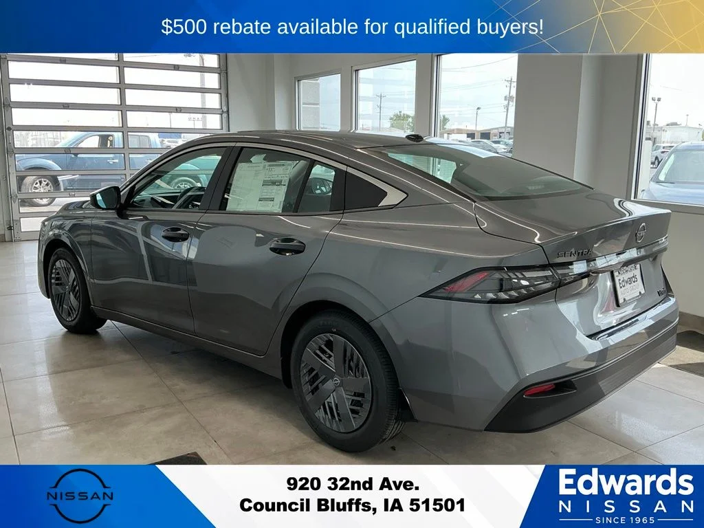 New 2027 Gray Nissan S image 4