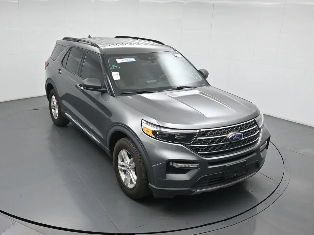 Certified Used 2023 Gray Ford XLT image 12