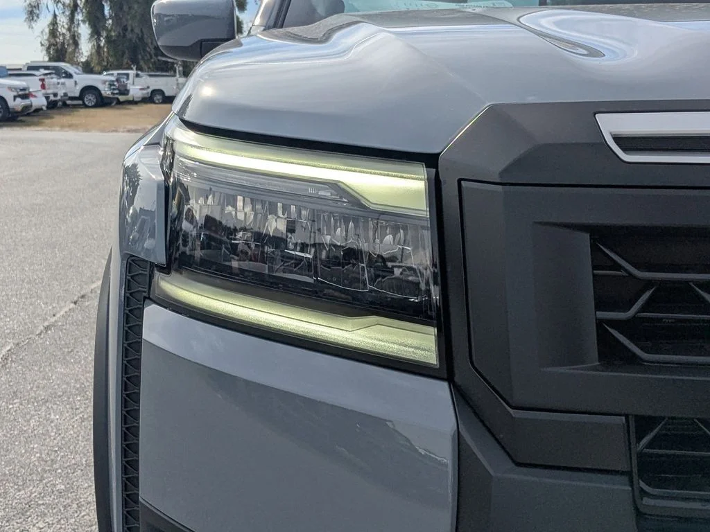 2026 Nissan Frontier PRO-X - Photo 9
