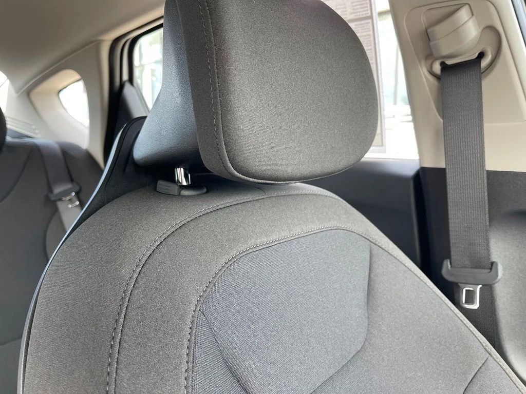 New 2026 White Kia LX image 25