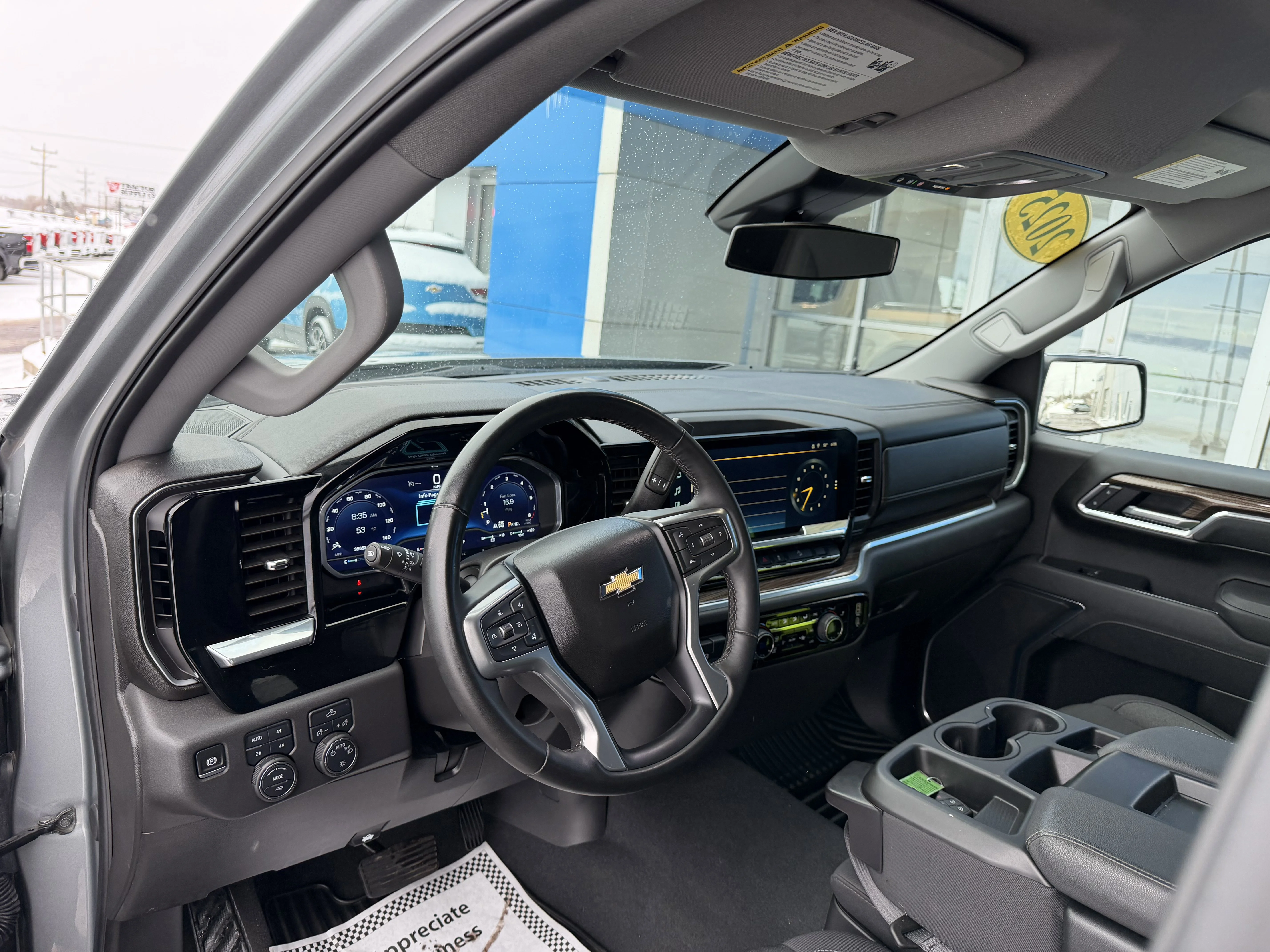 2025 Chevrolet Silverado 1500 LT - Photo 13