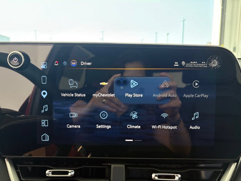 2027 Chevrolet Equinox LT - Photo 9