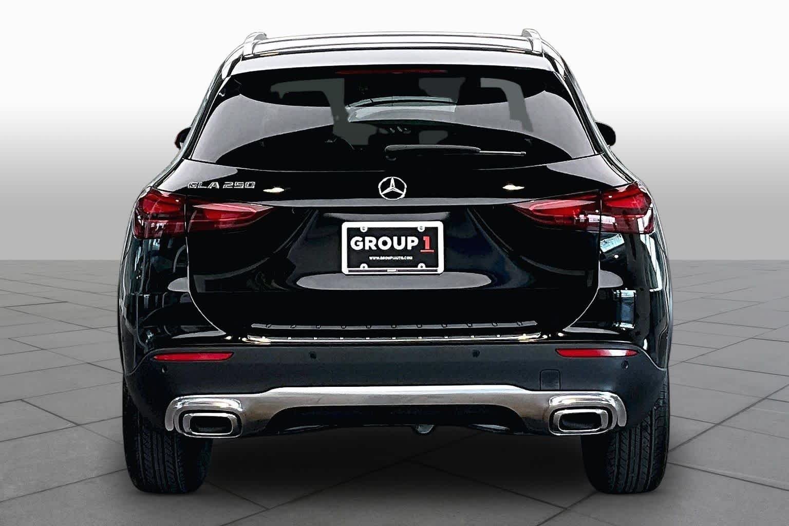 Used 2024 Night Black Mercedes-Benz GLA 250 image 5