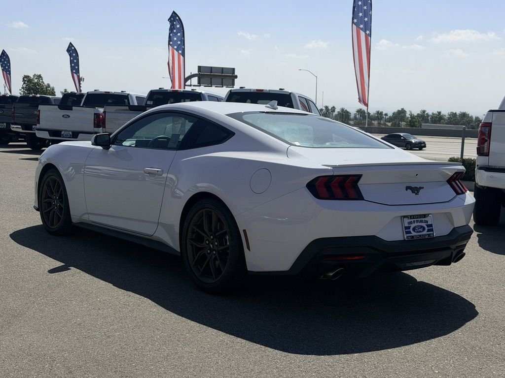 Used 2025 Oxford White Ford EcoBoost Premium image 5