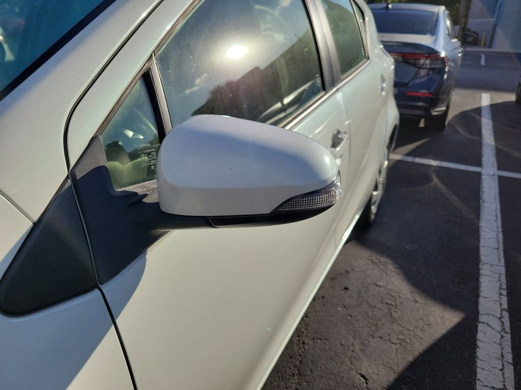 Used 2015 Moonglow Toyota Two image 5