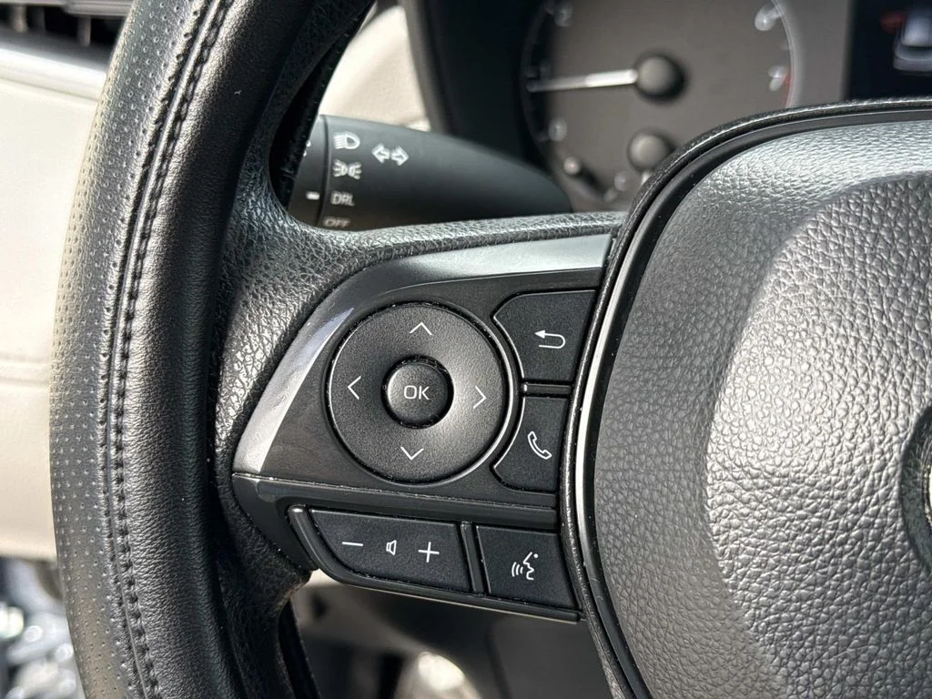 Used 2025  Toyota L image 38