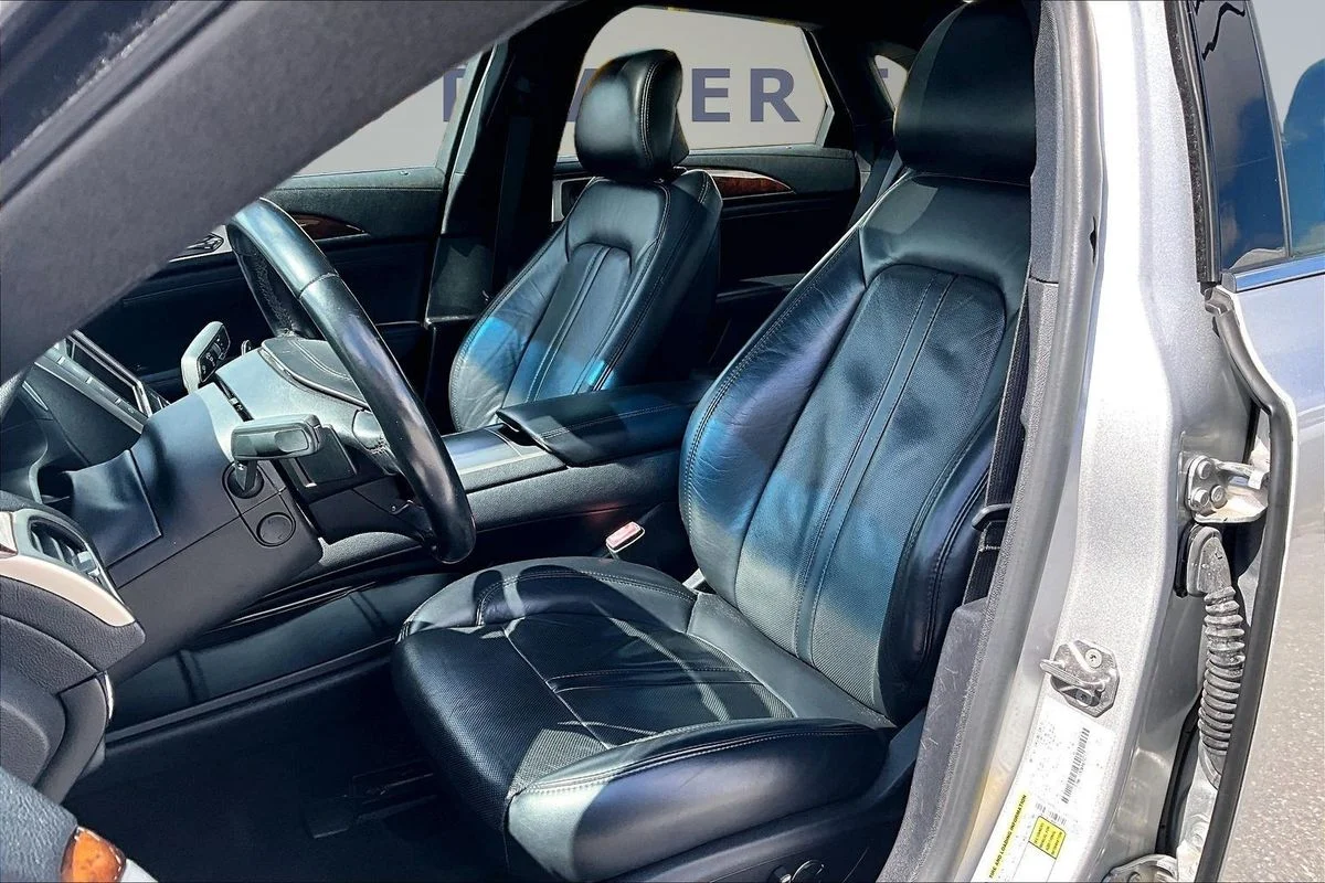 Used 2019 Silver Lincoln Reserve II image 21