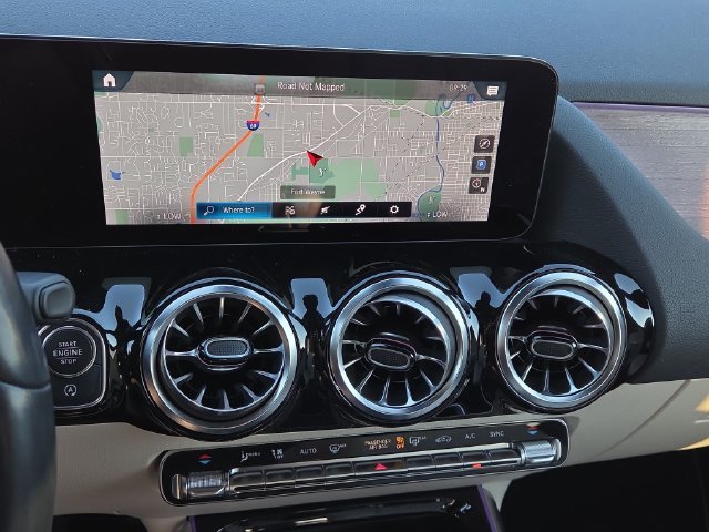 Used 2023 White Mercedes-Benz GLA 250 image 11