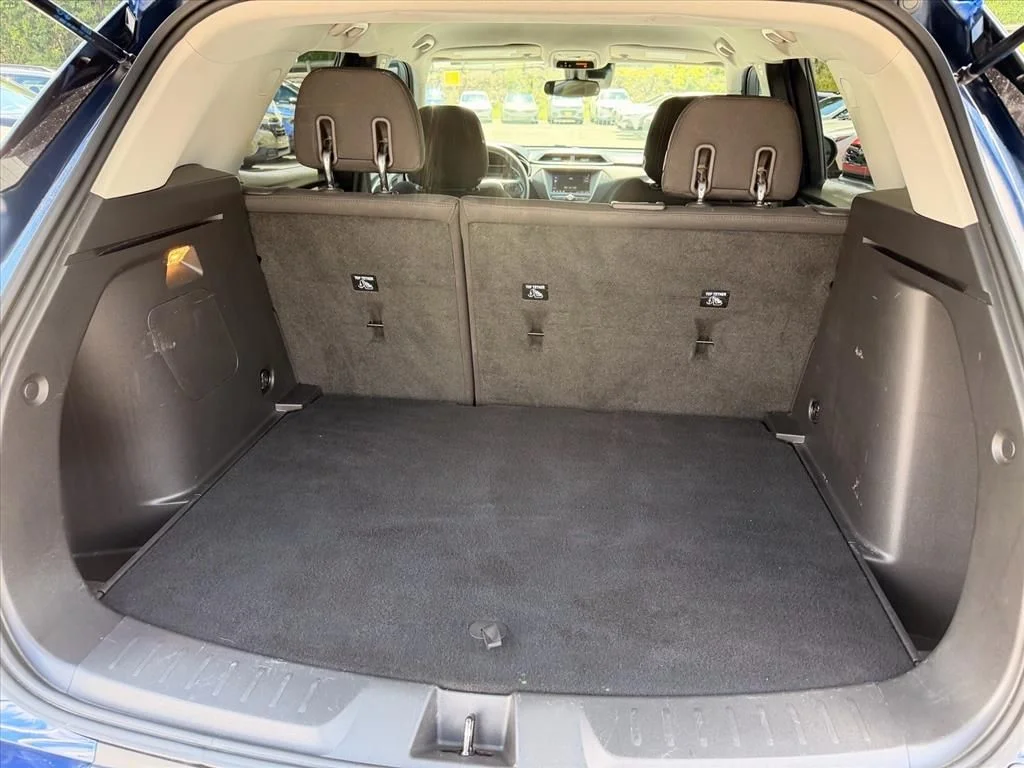 Used 2022 Blue Chevrolet LT image 28
