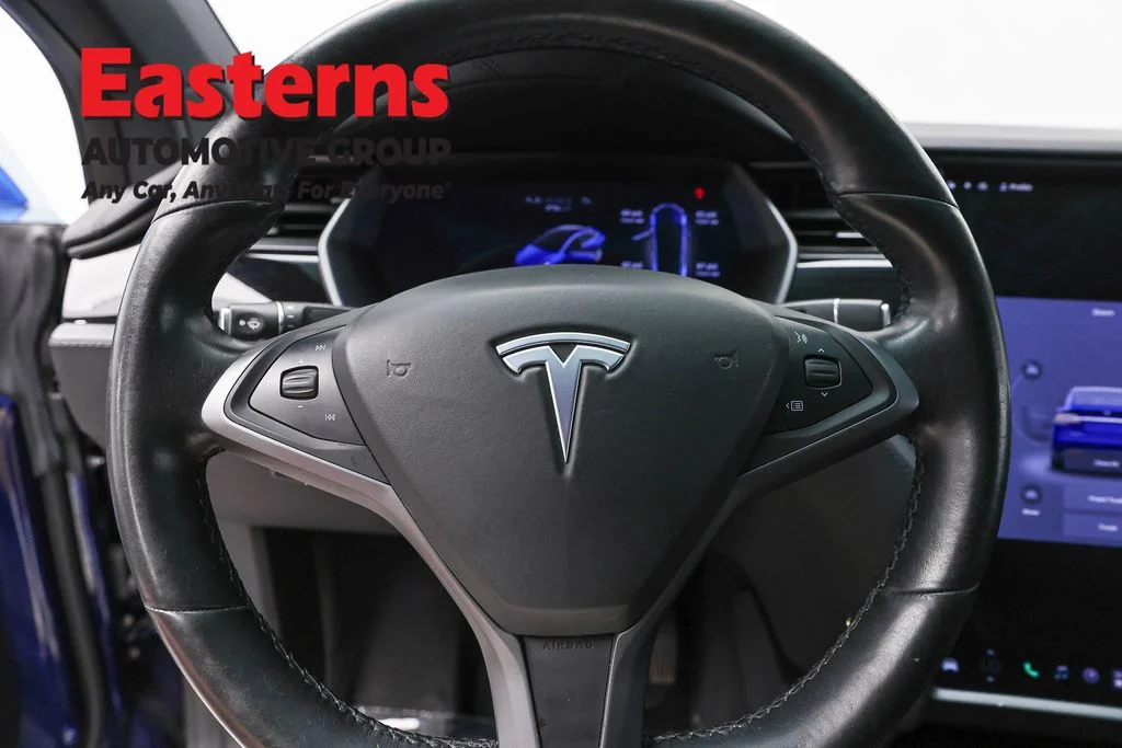Used 2019 Blue Tesla 75D image 10